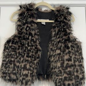 Grey and black cheetah faux fur vest - size medium